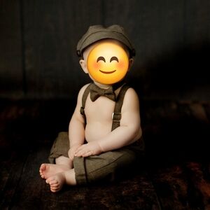Homemade Vintage Newsboy Outfit for Photoshoot